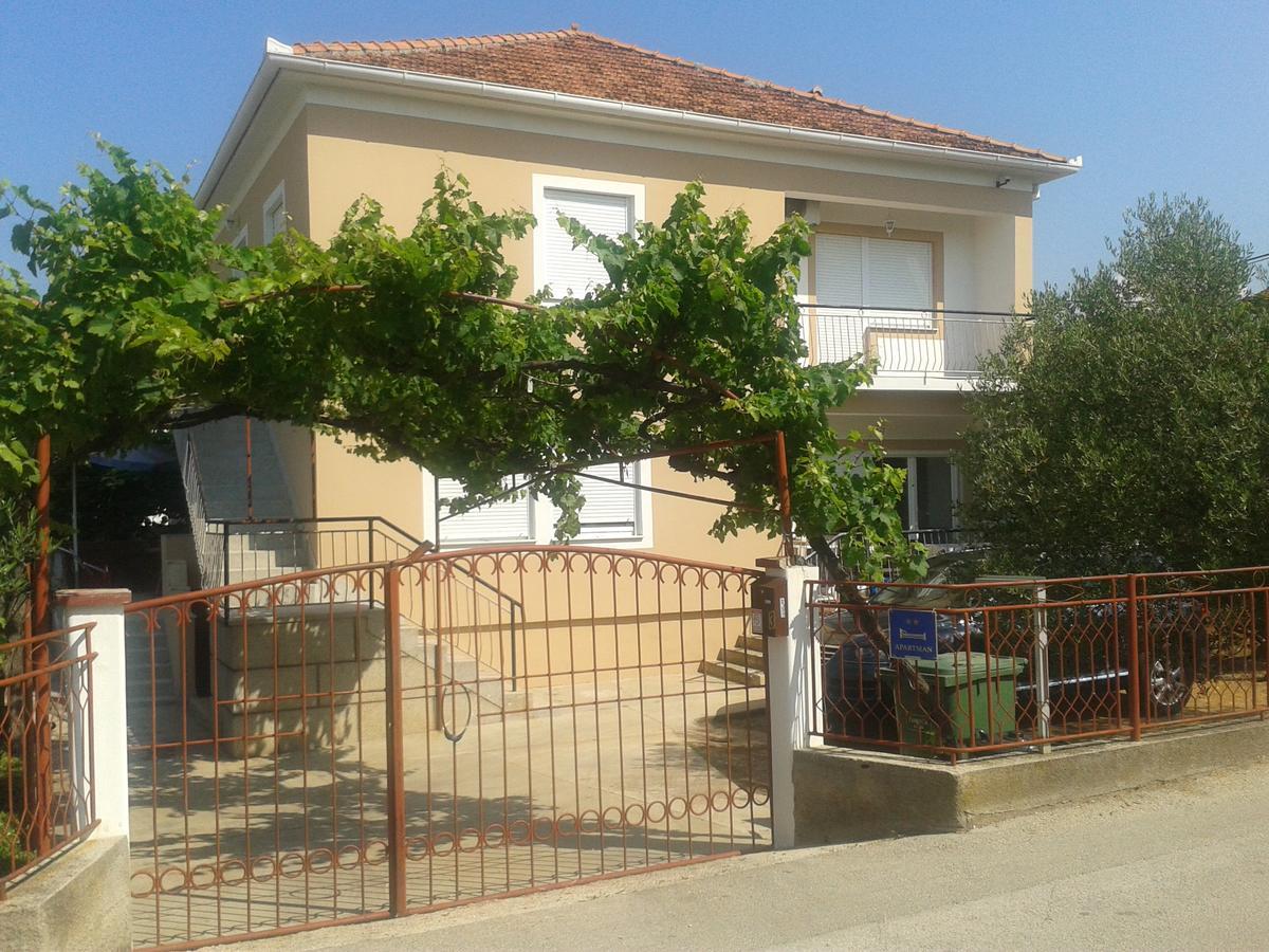 זאדאר Apartments Lorena מראה חיצוני תמונה