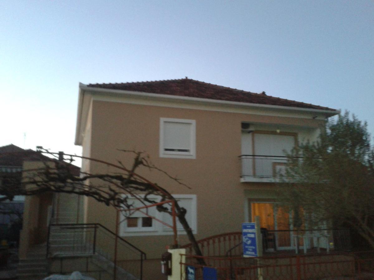 זאדאר Apartments Lorena מראה חיצוני תמונה